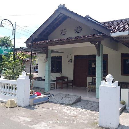 Homestay Damandiri Prambanan Syariah Salakan Екстериор снимка